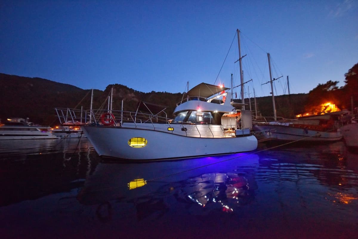 Göcek'de Klimalı Konforlu ve Uygun Fiyatlı Motoryat - 2