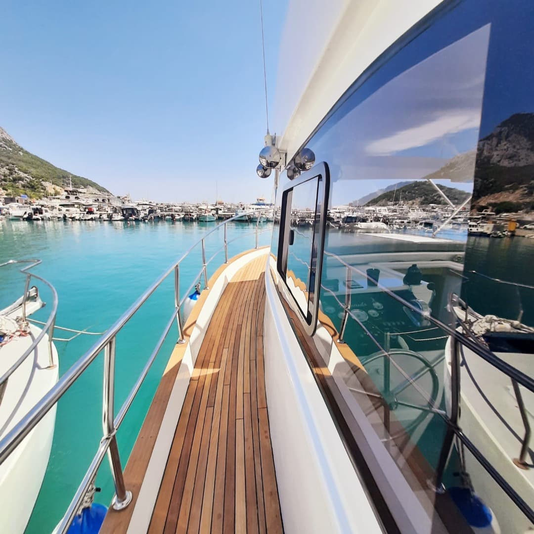 Antalya'da 12 Metre Günübirlik Motoryat - 3