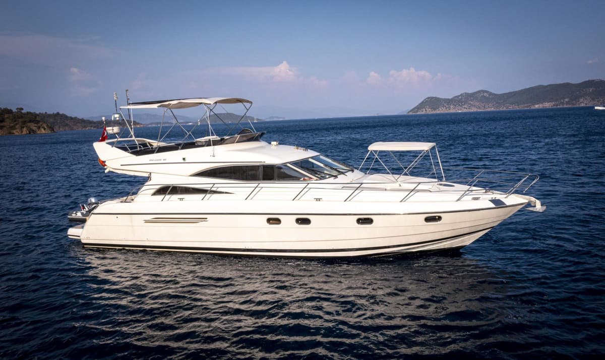 Göcek'te 18 metre Princess Motoryat - 1